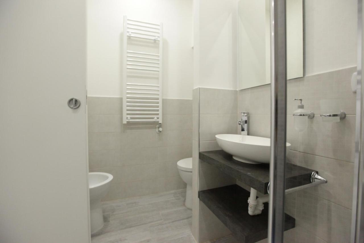 מילאנו Amazing Apartment In City Center With Balcony מראה חיצוני תמונה