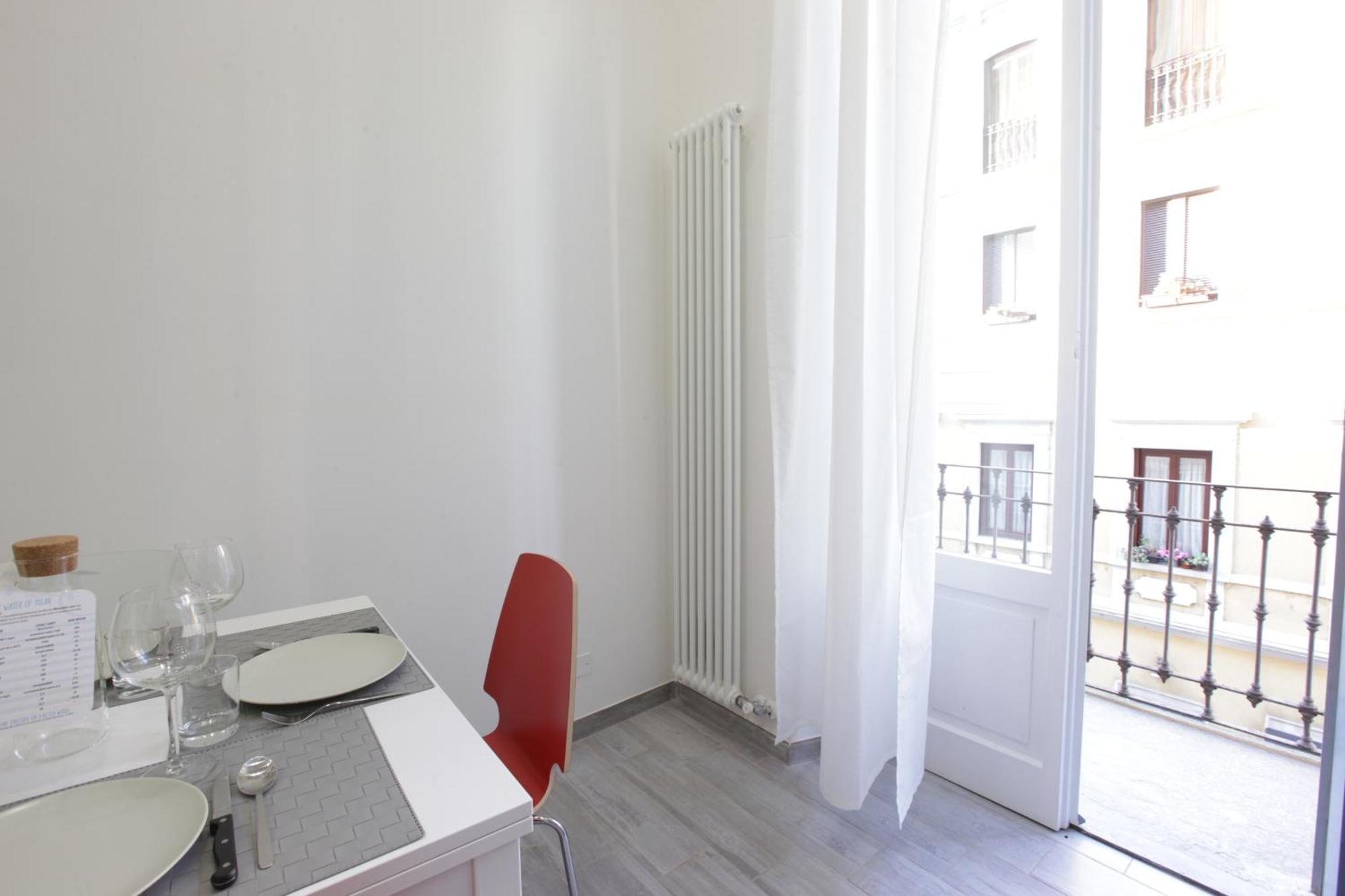 מילאנו Amazing Apartment In City Center With Balcony מראה חיצוני תמונה