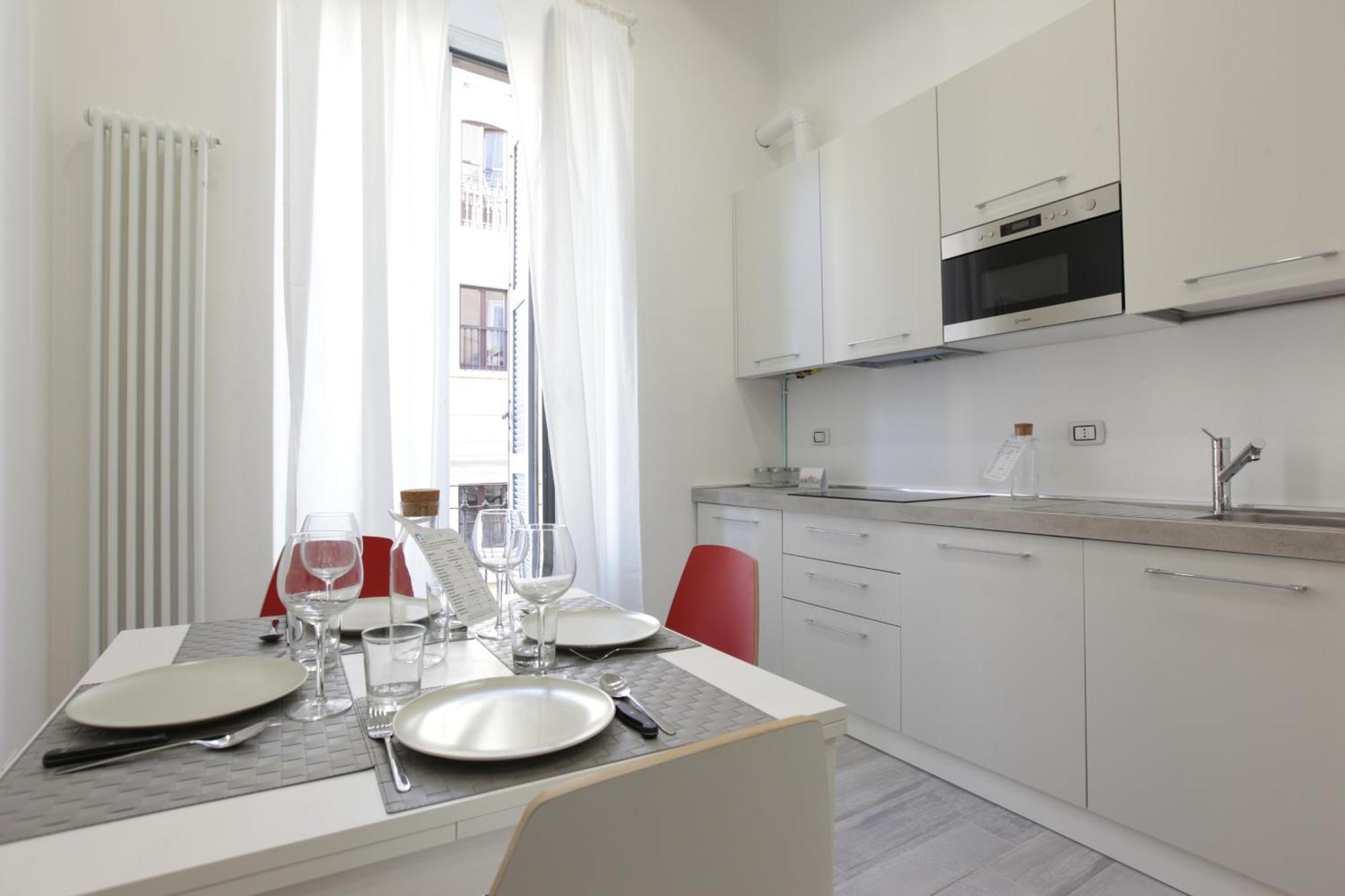 מילאנו Amazing Apartment In City Center With Balcony מראה חיצוני תמונה