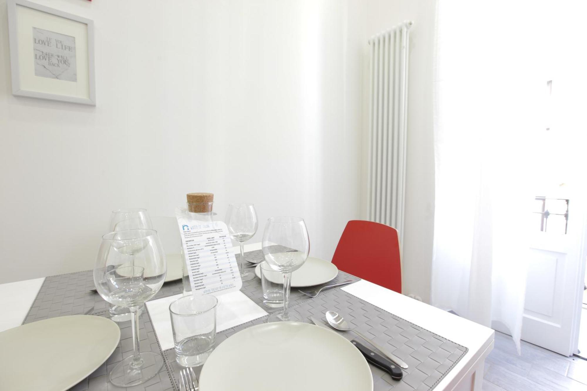 מילאנו Amazing Apartment In City Center With Balcony מראה חיצוני תמונה
